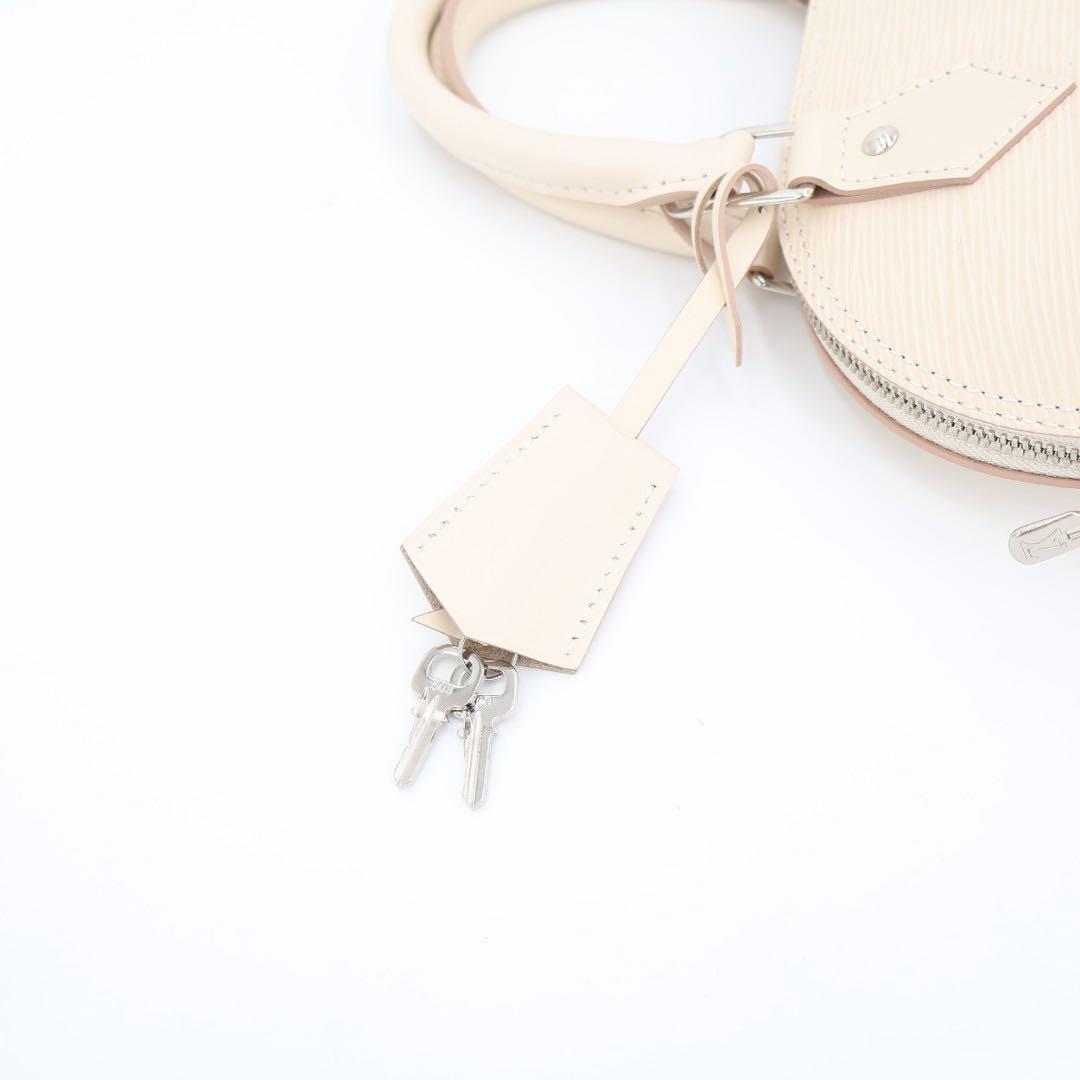 ルイ・ヴィトン LOUIS VUITTON レディース エピ アルマ BB ホワイト ハンドバッグ 美品