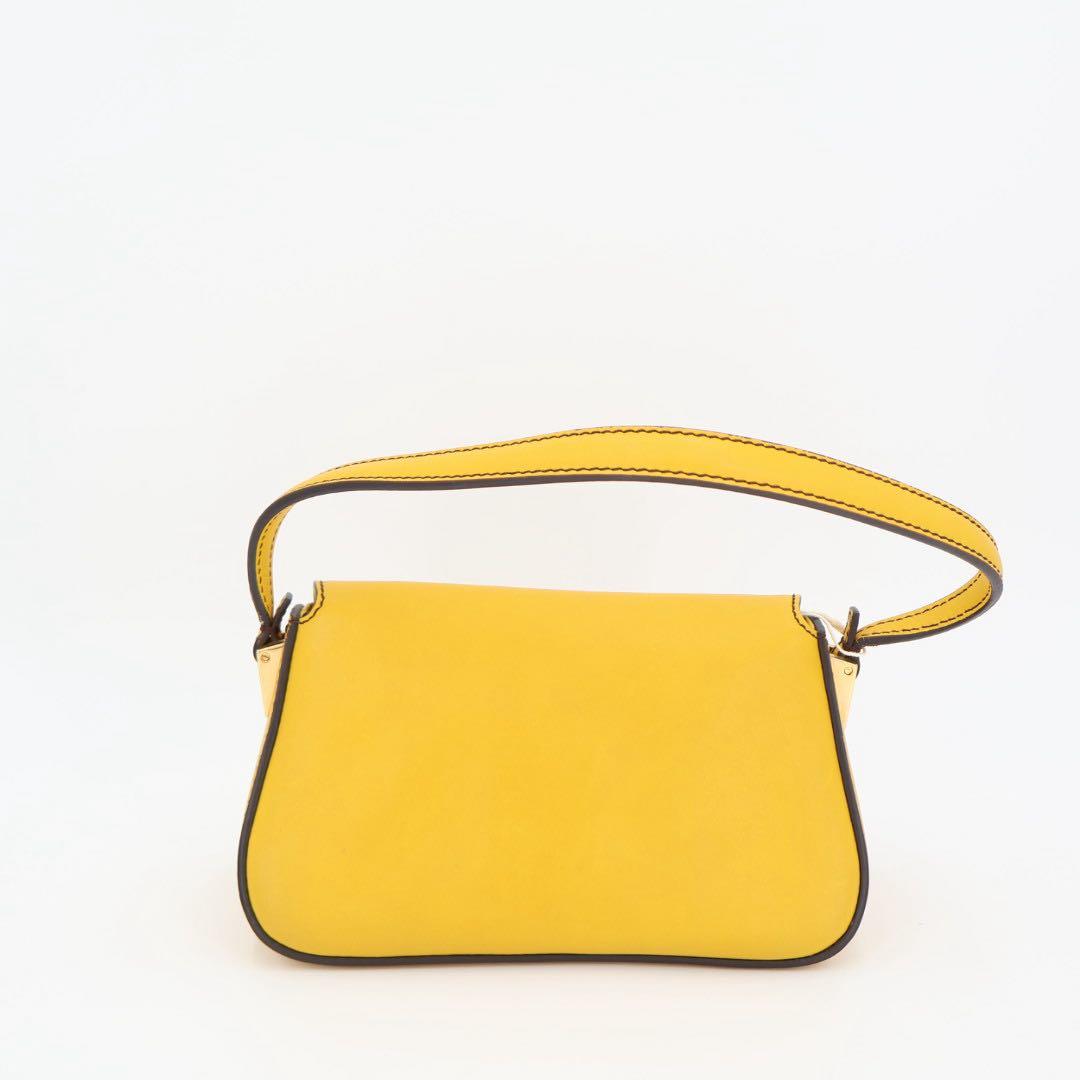 フェンディ Fendi マンマバケット ショルダーバッグ