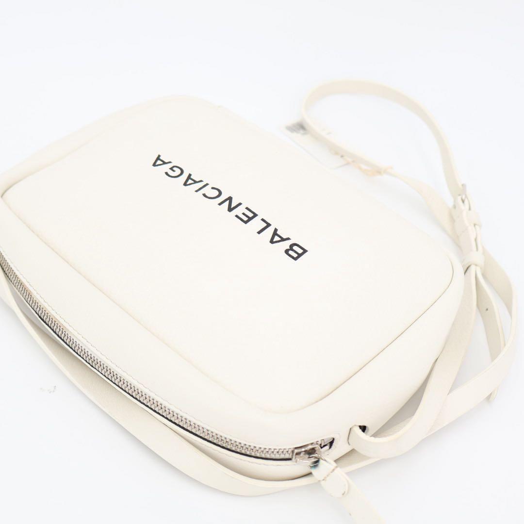 バレンシアガ BALENCIAGA ショルダーバッグ エブリデイ カメラバッグ S 489812 ホワイト/ブラック レザー エブリデイ ショルダーバッグ