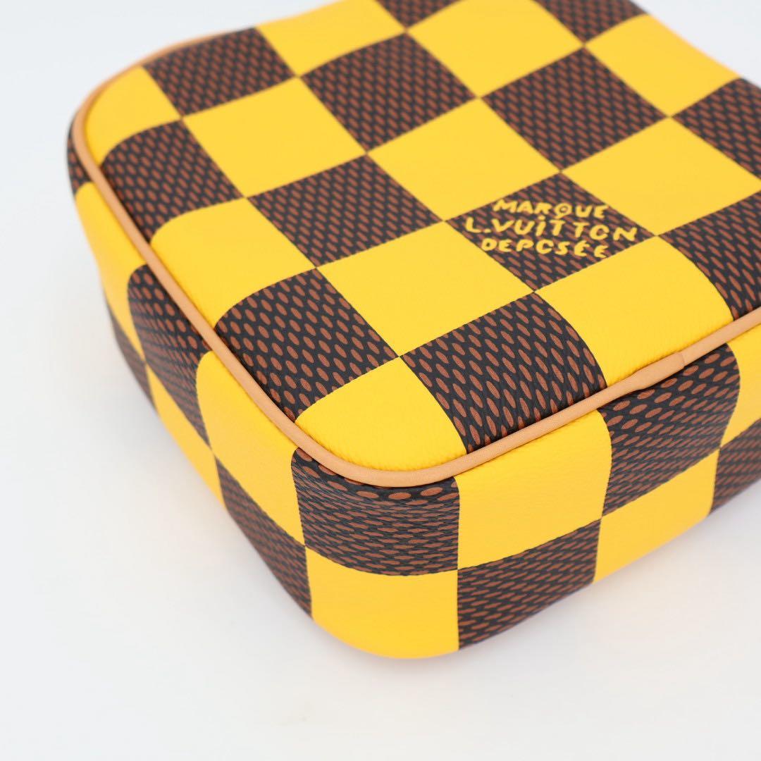 ルイヴィトン LOUIS VUITTON ショルダーバッグ ダミエ・ポップキャンバス チェス・メッセンジャー N40562 LOUIS VUITTON ハンドバッグ 美品