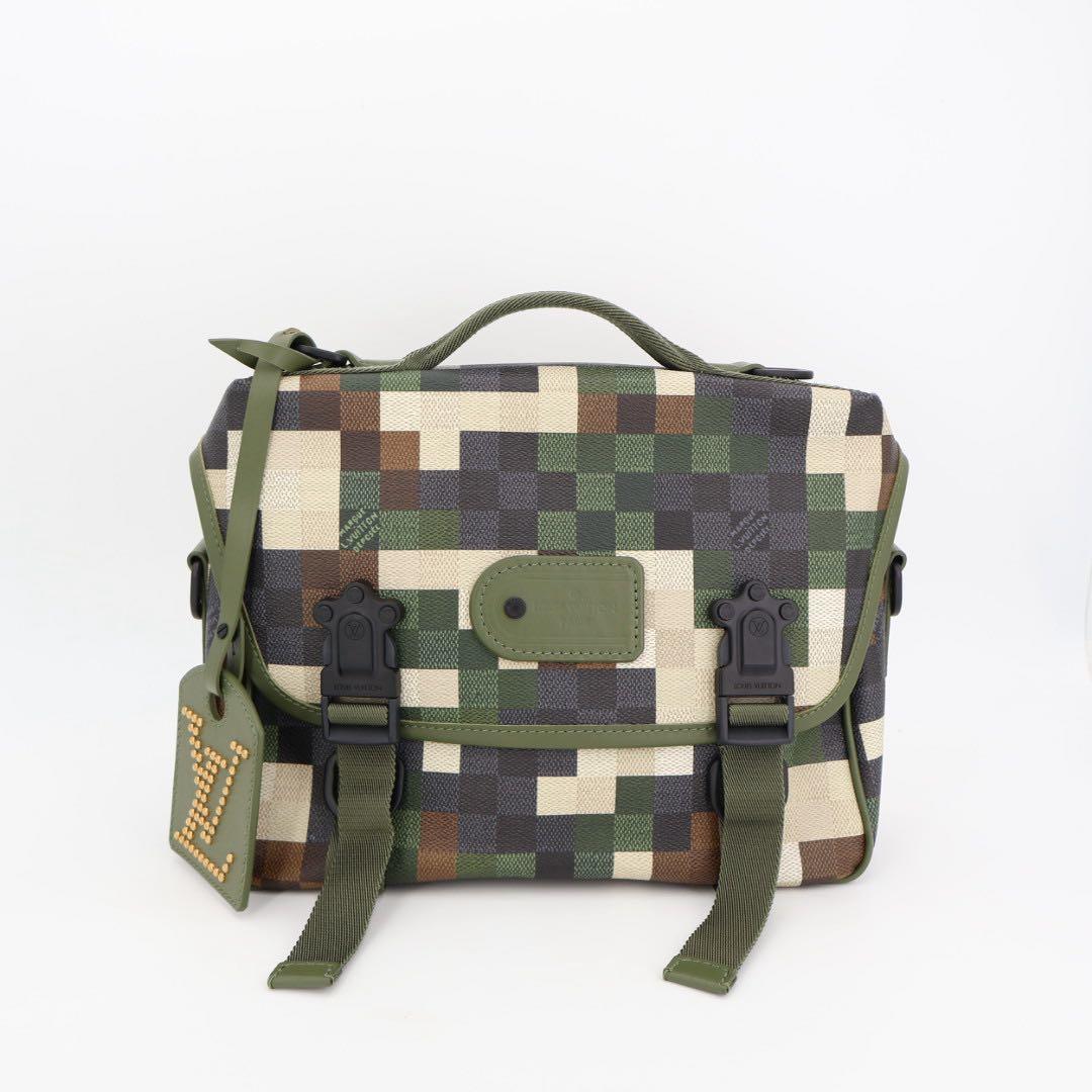 ルイ・ヴィトン LOUIS VUITTON ダモフラージュ キャンバス トレイル メッセンジャー M24449