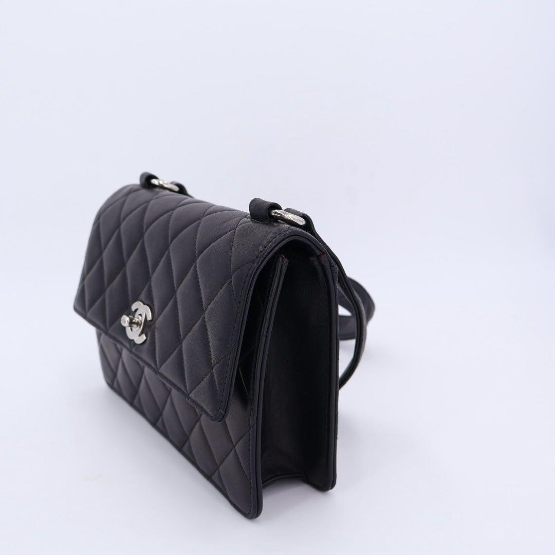 シャネル CHANEL ショルダーバッグ