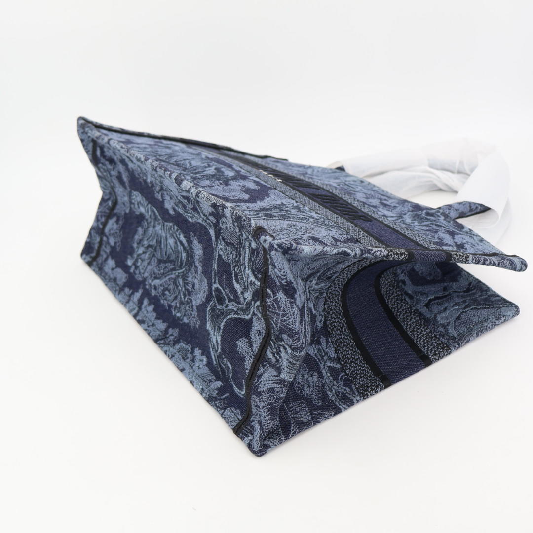 クリスチャンディオール Christian Dior TOILE DE JOUY ディオール ブック トート ミディアム M1296ZEBL バッグ 美品