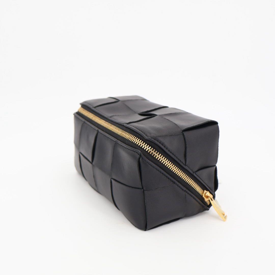 ボッテガ·ヴェネタBOTTEGA VENETA ヴェネタ ジップアップ ウォッシュ バッグ