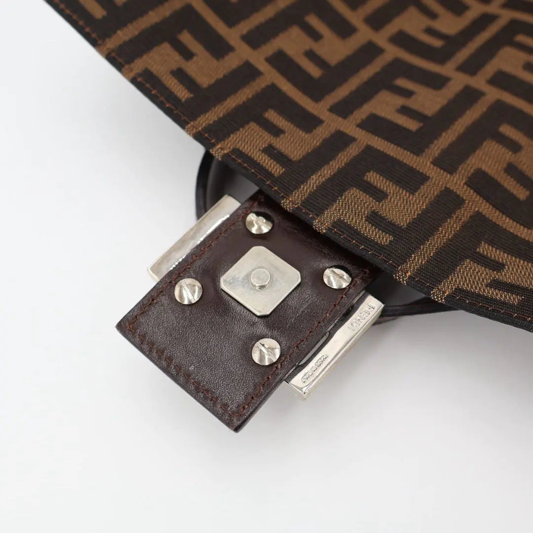 フェンディ FENDI ズッカ マンマバケット ショルダーバッグ ブラウン WS14195