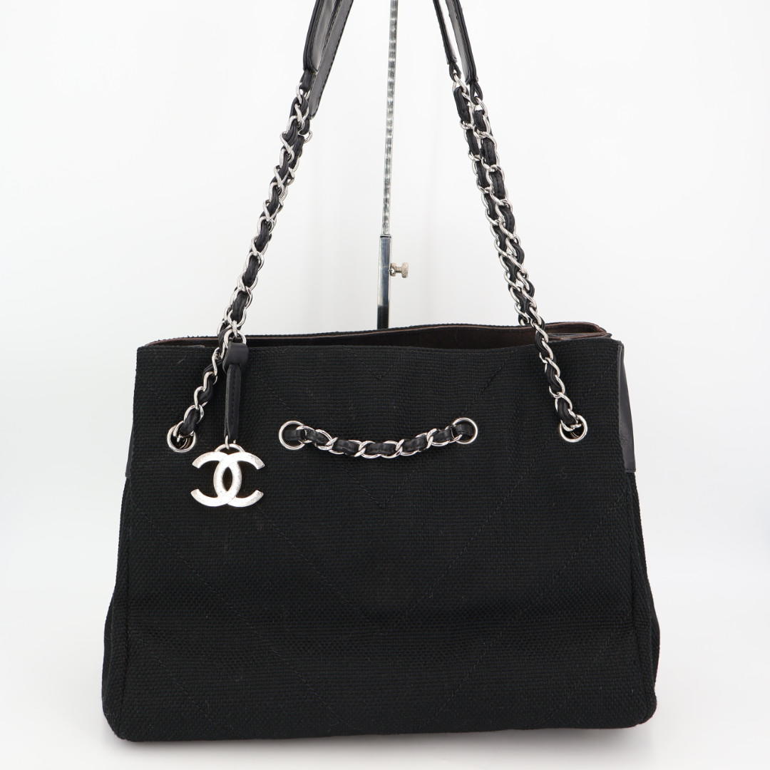 シャネル CHANEL シェブロン チェーンショルダーバッグ Vステッチ キャンバス×レザー ブラック×シルバー金具