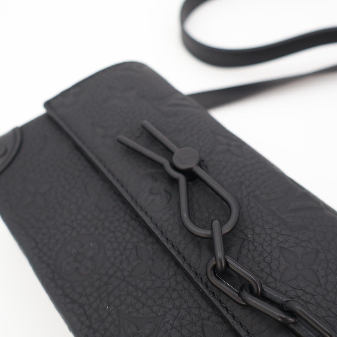 ルイ・ヴィトン LOUIS VUITTON スティーマー ウエアラブル ウォレット