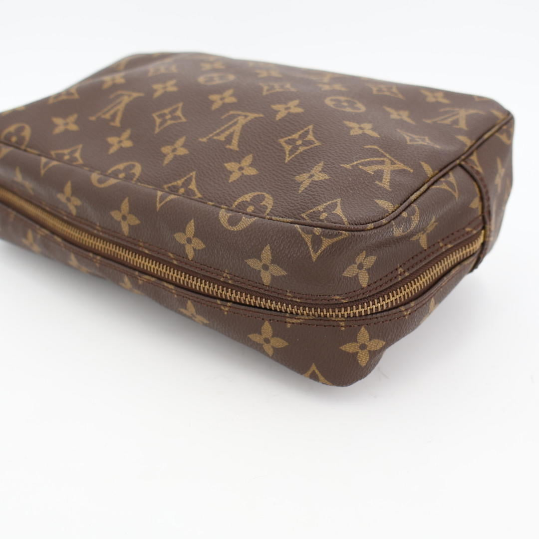 ルイ・ヴィトン LOUIS VUITTON モノグラム トゥルース トワレット28 化粧ポーチ トラベルポーチ マルチポーチ クラッチバッグ