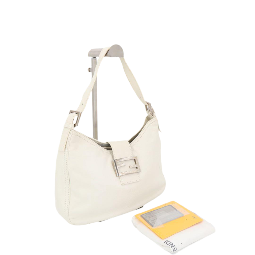 フェンディ Fendi ビンテージホワイトレザーマンマバケット