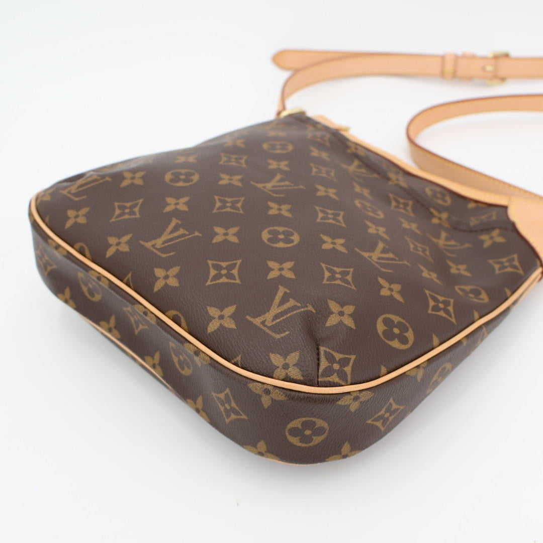 LOUIS VUITTON ルイ ヴィトン モノグラム オデオンPM ショルダーバッグ 斜め掛けショルダー 美品