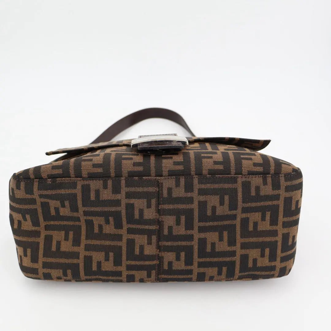 フェンディ FENDI ズッカ マンマバケット ショルダーバッグ ブラウン WS14195