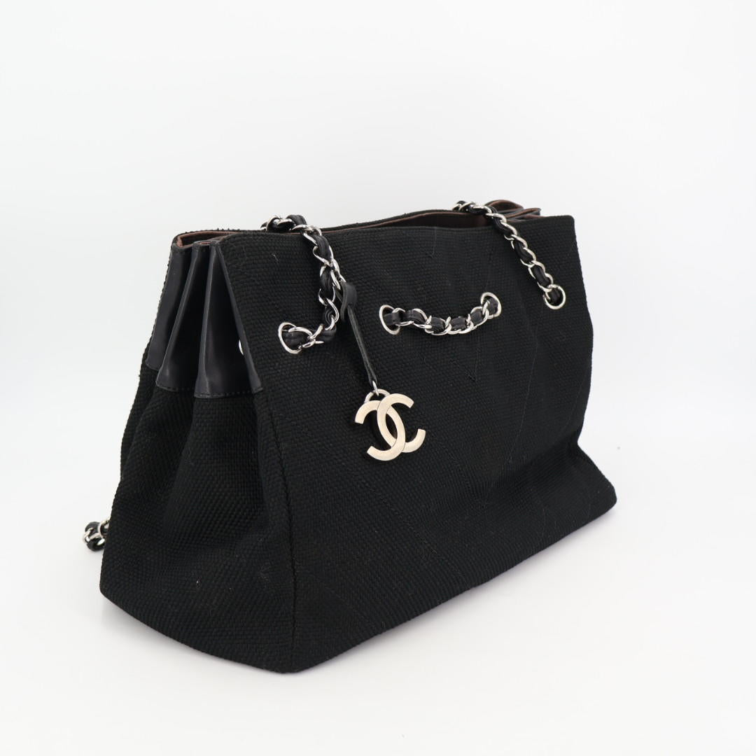 シャネル CHANEL シェブロン チェーンショルダーバッグ Vステッチ キャンバス×レザー ブラック×シルバー金具