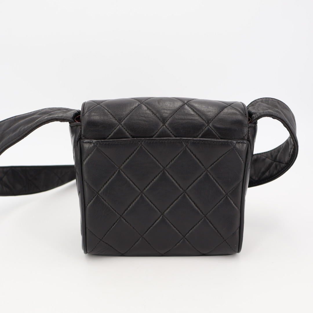 CHANEL マトラッセ ココマーク ショルダーバッグ レザー ブラック