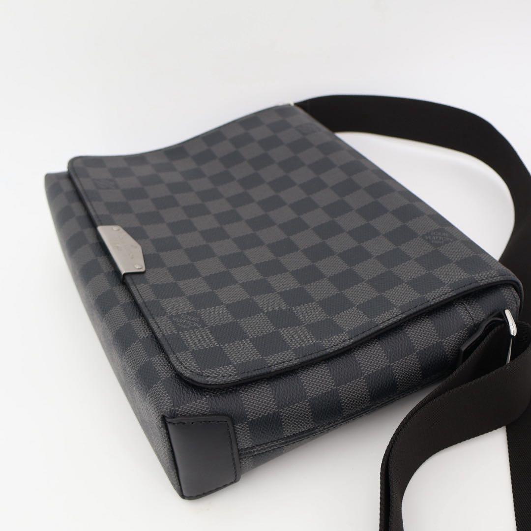ルイ・ヴィトン LOUIS VUITTON N40349 ダミエ・グラフィット 斜め掛け ディストリクト PM NV2 ショルダーバッグ