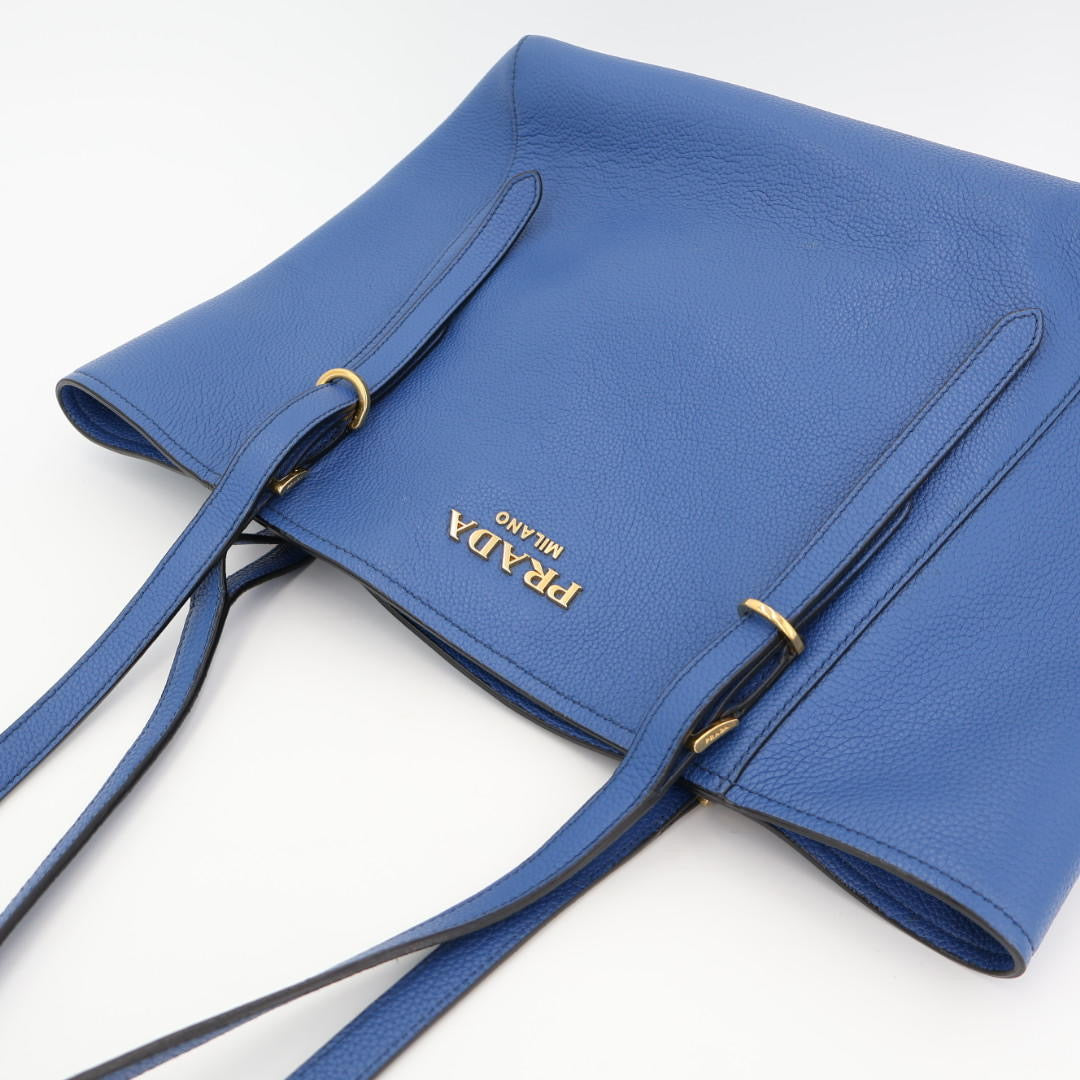 プラダ PRADA トートバッグ　レザー　ブルー