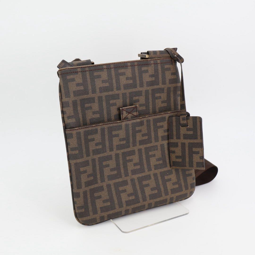 フェンディ FENDI ズッカ柄 ショルダーバッグ