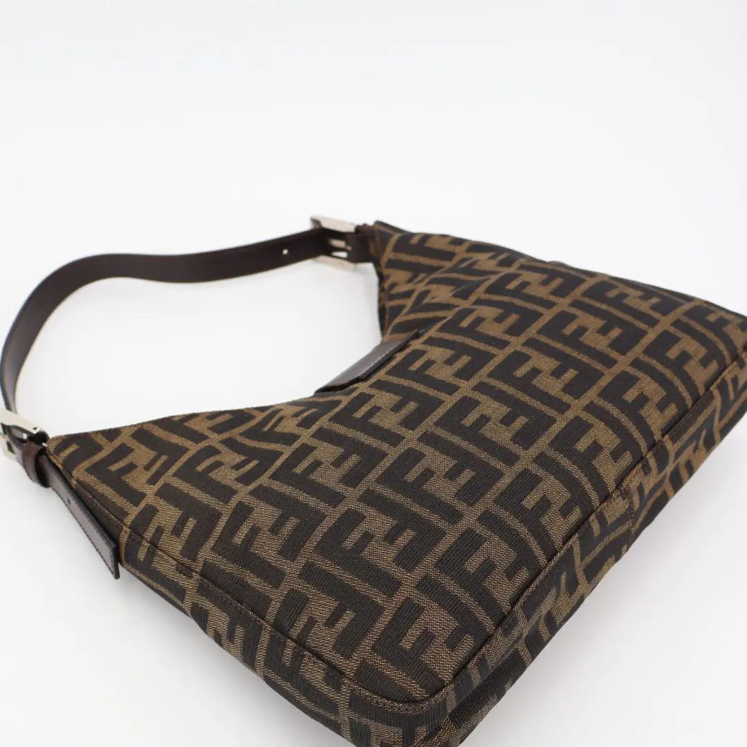 フェンディ FENDI ズッカ柄 セミショルダーバッグ