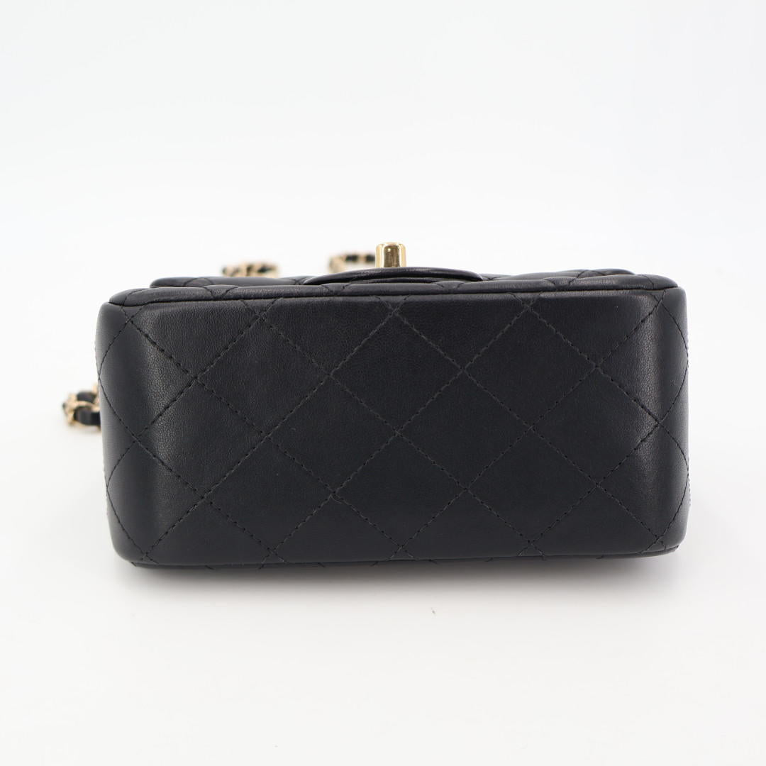 シャネル CHANEL ミニフラップバッグ チェーンショルダー 2019SS マトラッセ A35200 黒 ゴールド金具 ラムスキン レディース 美品