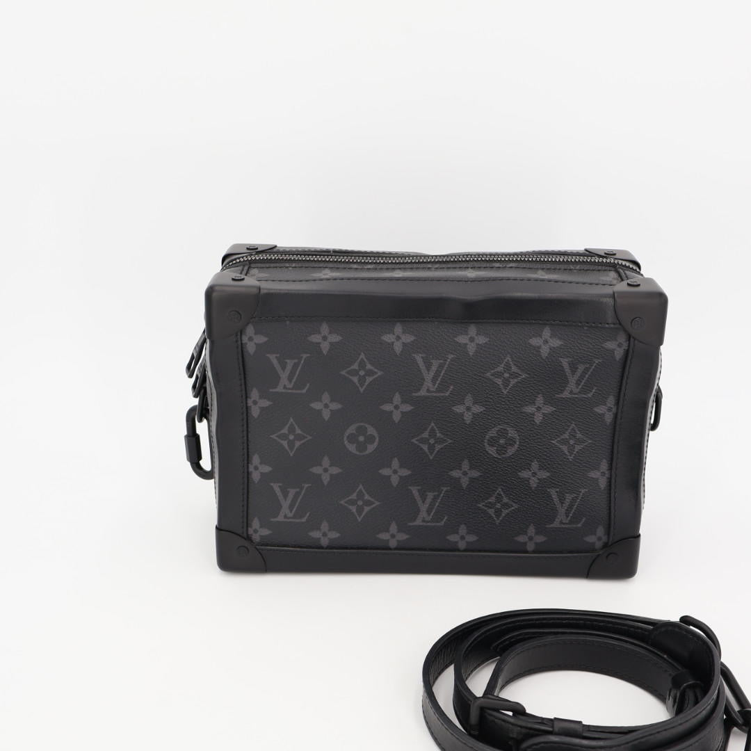 ルイヴィトン LOUIS VUITTON　モノグラム エクリプス ソフトトランク ショルダー バッグ ブラック M44730
