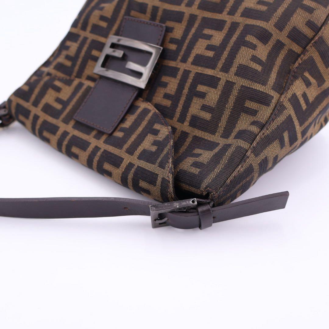 フェンディ FENDI ズッカ ショルダーバッグ ブラウン
