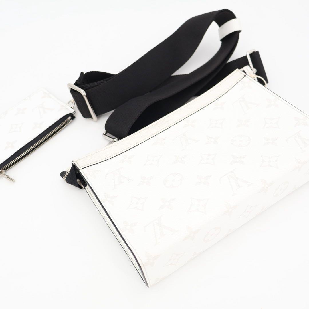 ルイ・ヴィトン LOUIS VUITTON ショルダーバッグ タイガラマ ガストン・ウェアラブル ウォレット M30935