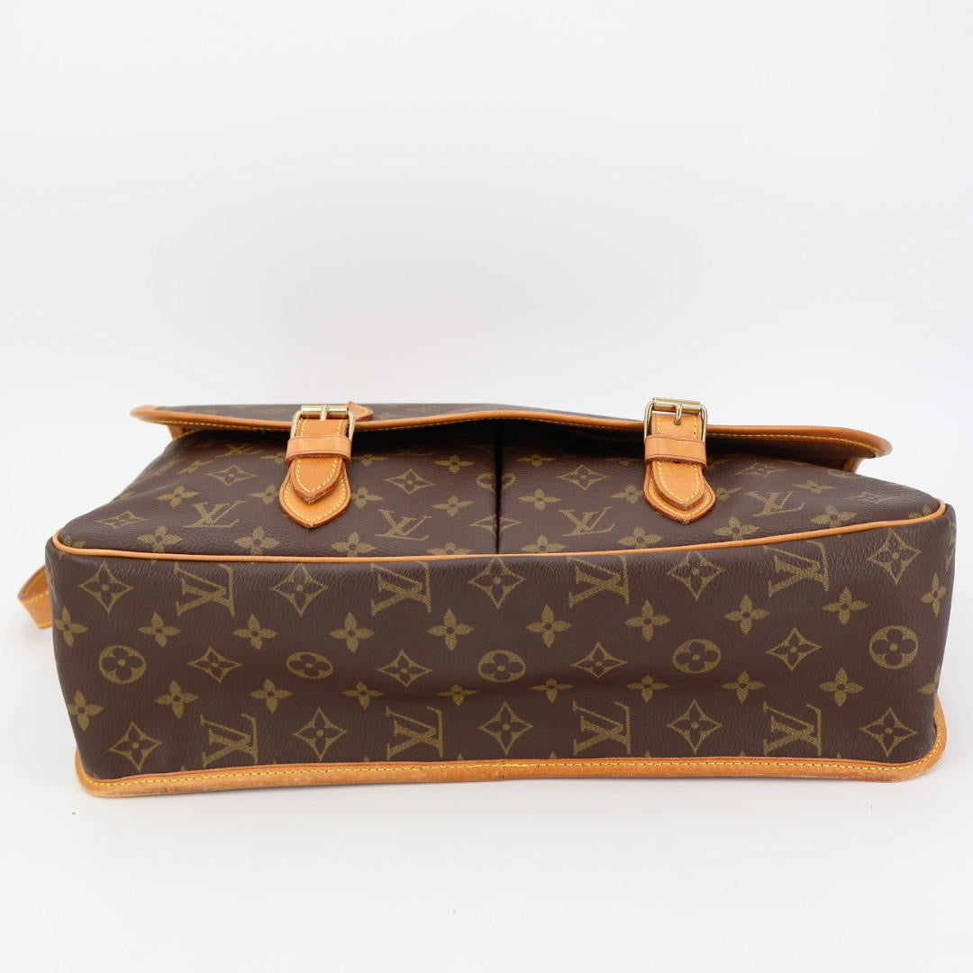 ルイヴィトン LOUIS VUITTON モノグラム ジベシエールGM ショルダーバッグ