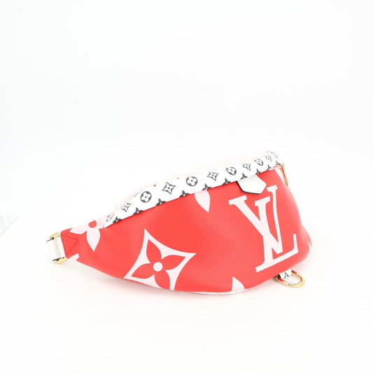 ルイ・ヴィトン LOUIS VUITTON ボディバッグ モノグラム・ジャイアント バムバッグ M44575 ヴィトン バッグ ウエストポーチ 美品