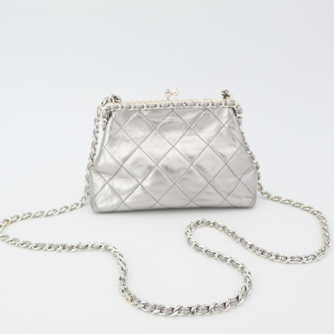 シャネル CHANEL かまくちチェーン ショルダーバッグ シルバー ヴィンテージバッグ 3番台