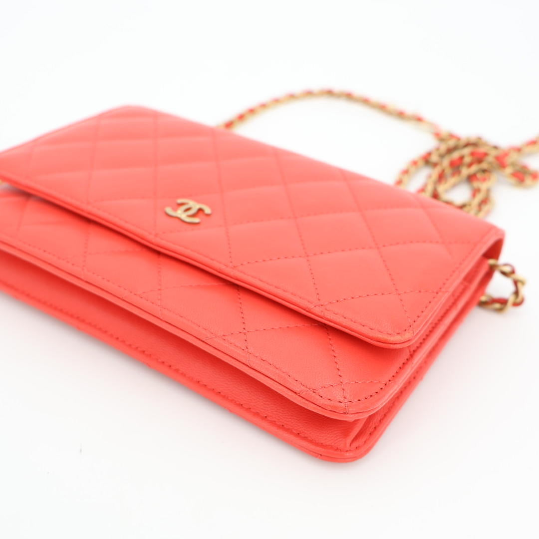 シャネル CHANEL チェーンウォレット マトラッセ ラムスキン レッド ゴールド金具