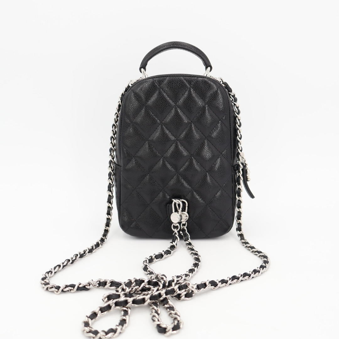 シャネル CHANEL チェーンミニバックパック リュックサック バックパック バッグ キャビアスキン(グレインドカーフ) レディース ブラック系 美品