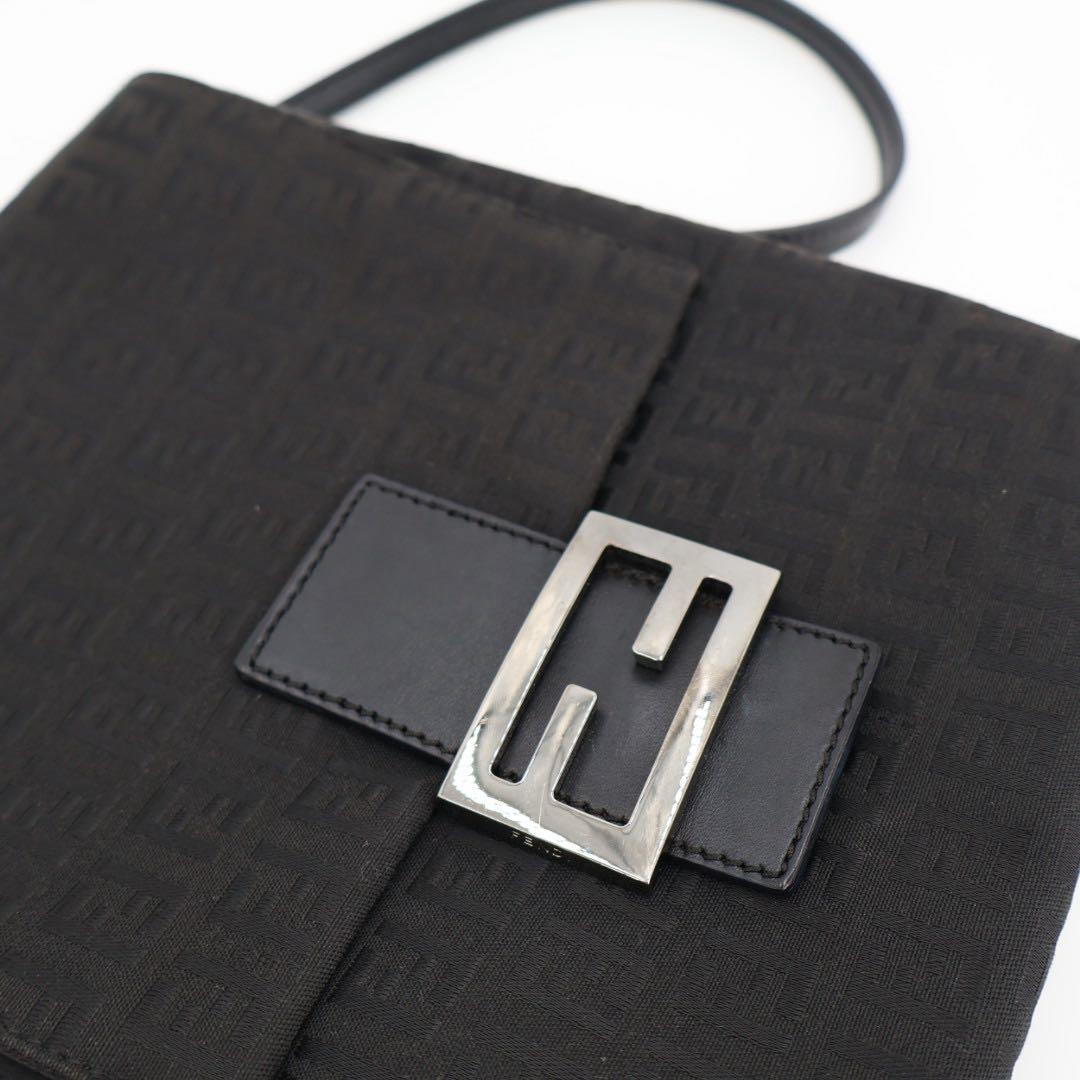 フェンディ FENDI Zucchino ズッキーノ Messenger Shoulder Bag メッセンジャー ショルダーバッグ 8BT075
