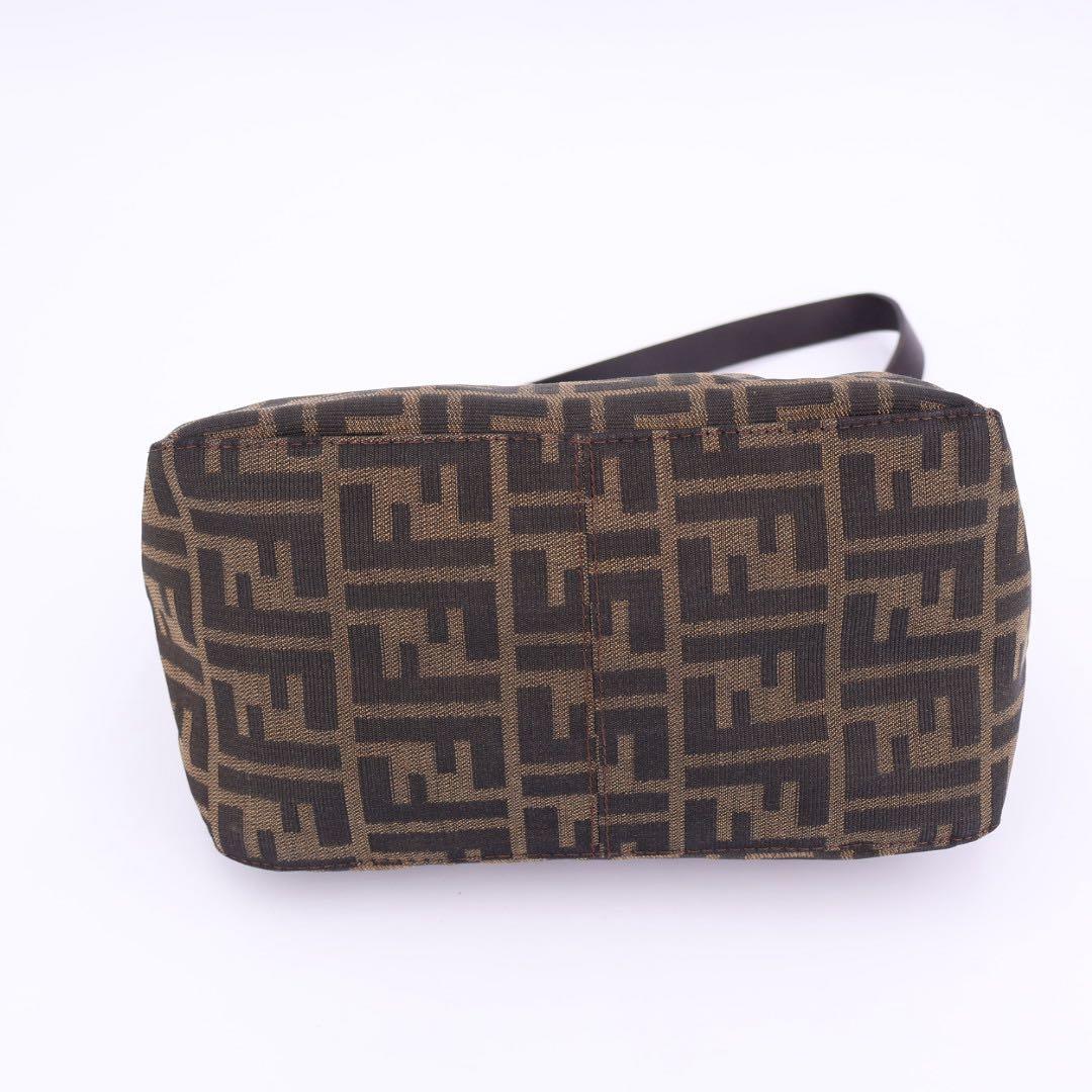 フェンディ FENDI ズッカ ショルダーバッグ ブラウン