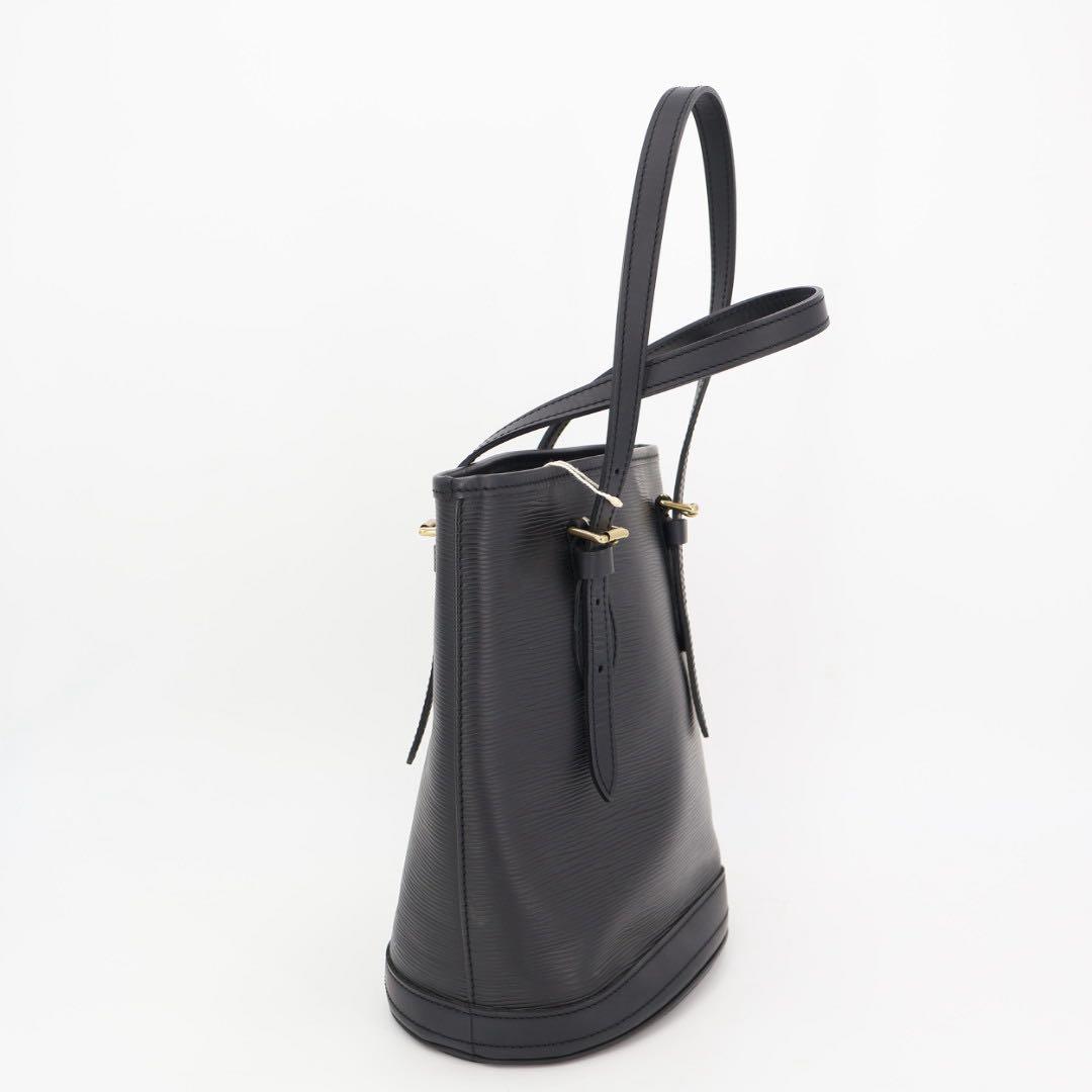 ルイヴィトン LOUIS VUITTON エピ バケットPM・ショルダーバッグ