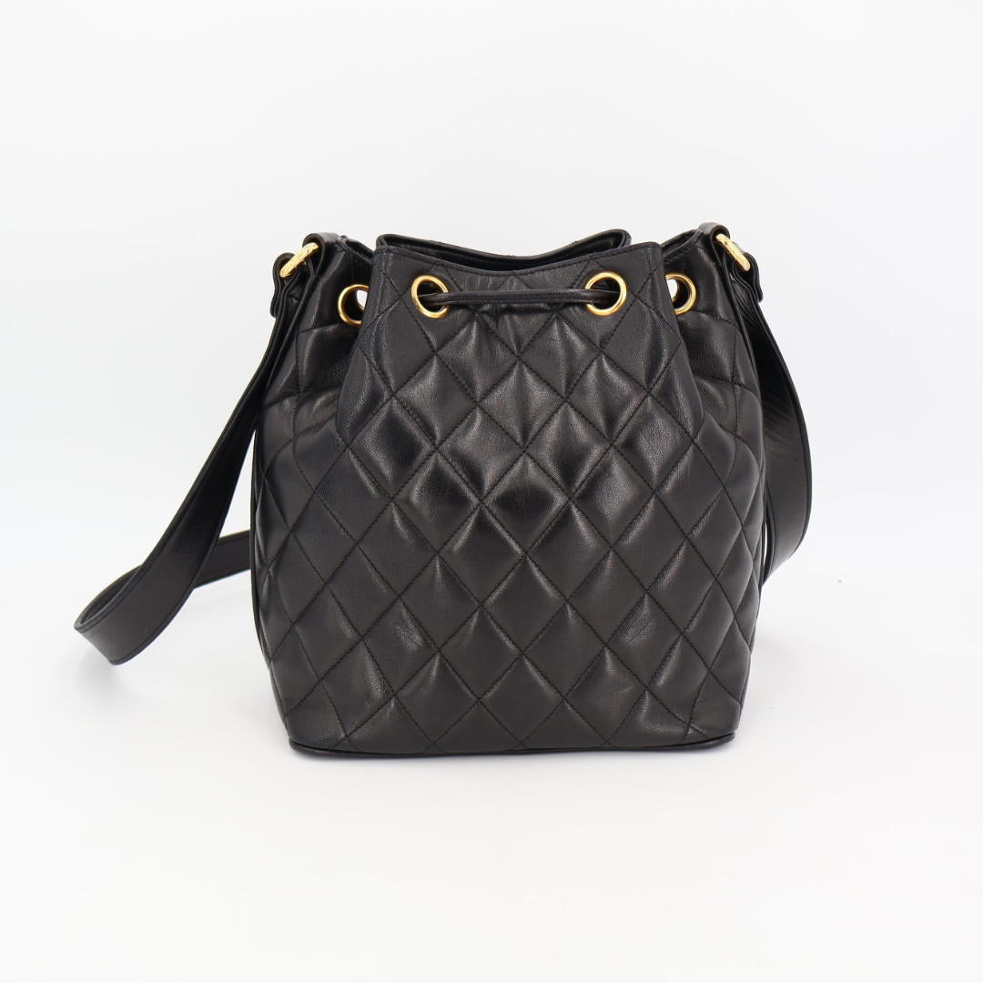 シャネル CHANEL マトラッセ ココマーク ショルダーバッグ 巾着バッグ レザー ブラック 黒 ゴールド金具 ポーチ付き