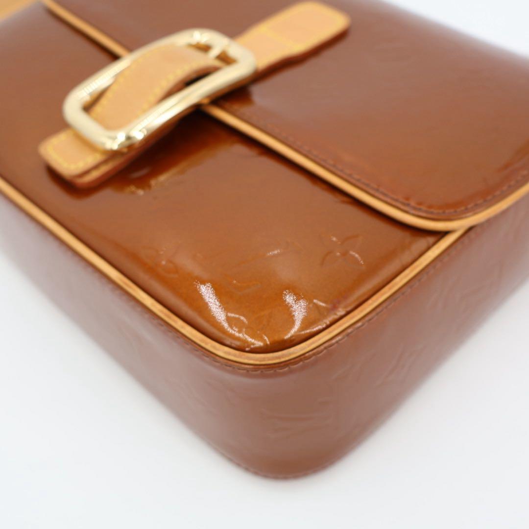 ルイ・ヴィトン LOUIS VUITTON モノグラムヴェルニ クリスティGM ショルダーバッグ