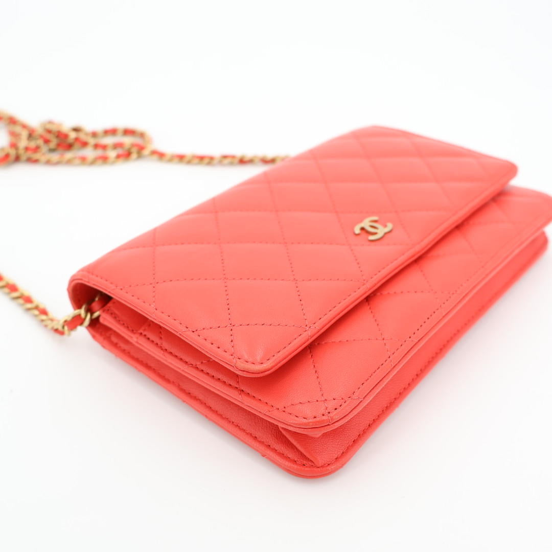 シャネル CHANEL チェーンウォレット マトラッセ ラムスキン レッド ゴールド金具