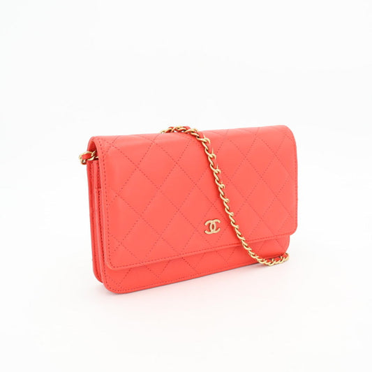 シャネル CHANEL チェーンウォレット マトラッセ ラムスキン レッド ゴールド金具