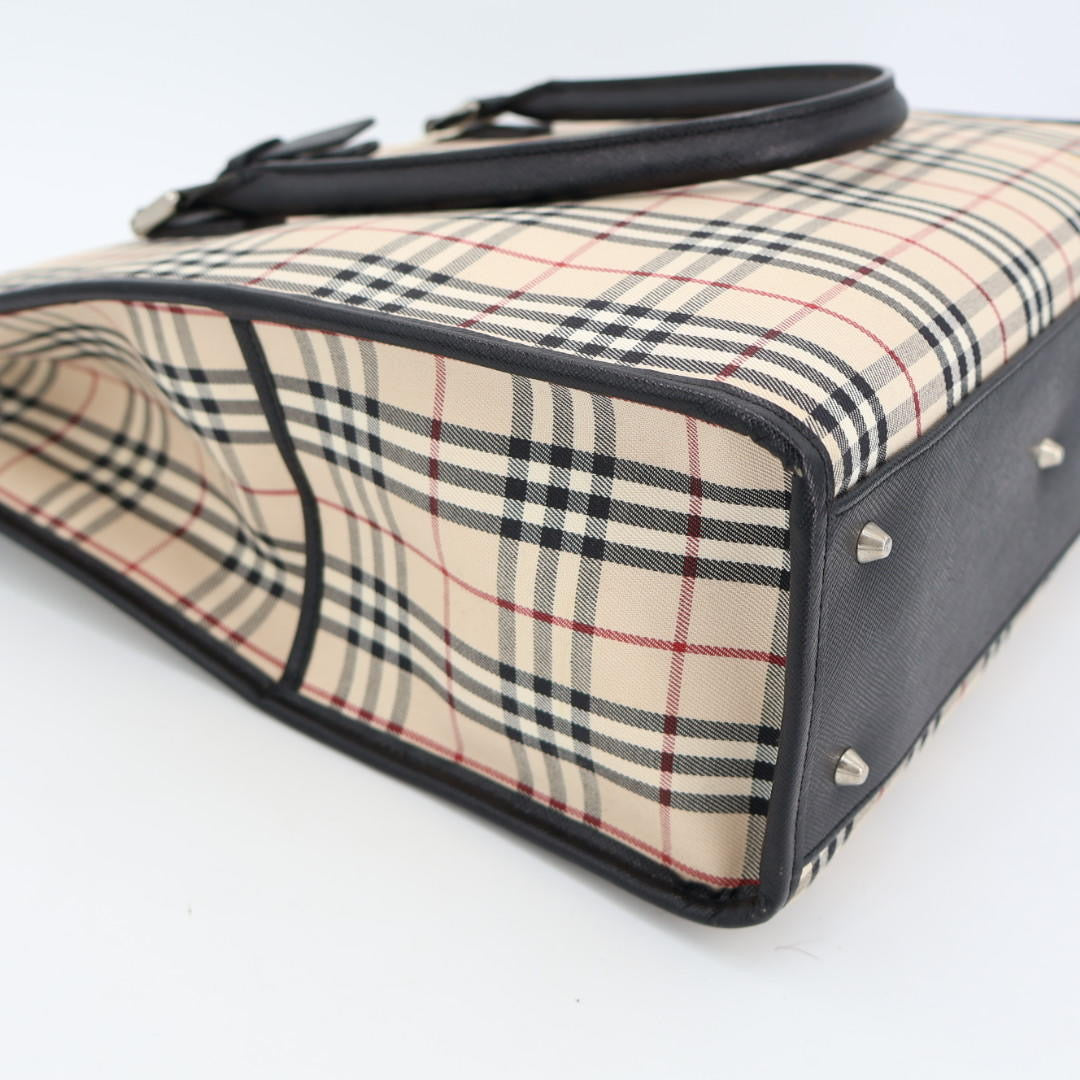 バーバリー BURBERRY ノバチェック トートバッグ ハンドバッグ キャンバス 型押しレザー ベージュ 赤 レッド ブラック 黒 ホワイト 白