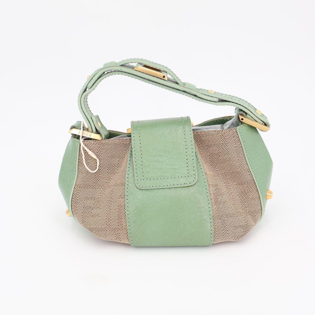 フェンディ Fendi ベージュ グリーン ズッカ キャンバス レザー バゲット ショルダーバッグ