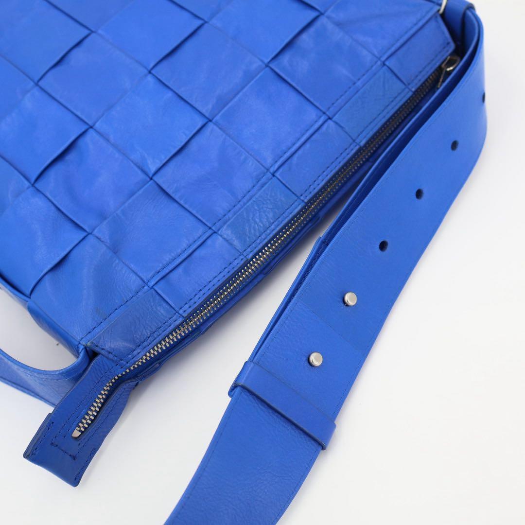 ボッテガ・ヴェネタ Bottega Veneta カセット レディース,メンズ レザー ショルダーバッグ
