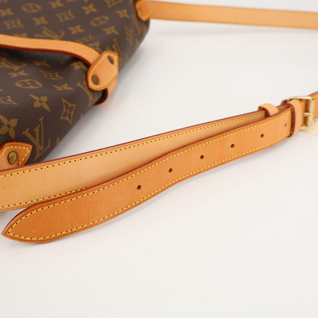 ルイヴィトン LOUIS VUITTON モノグラム ソミュール35 斜め掛け ショルダーバッグ