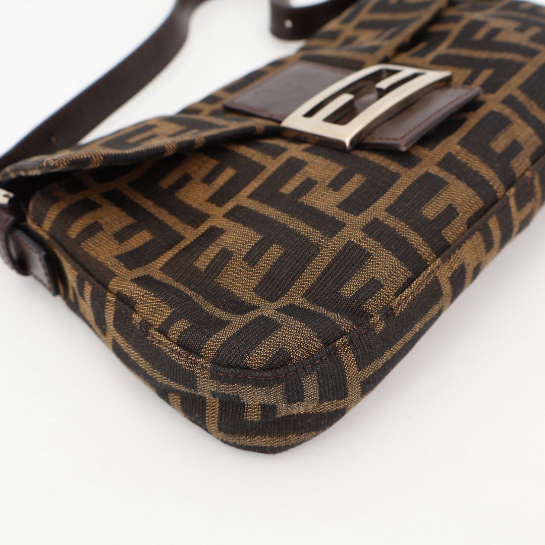 フェンディ Fendi マンマバケット ハンドバッグ