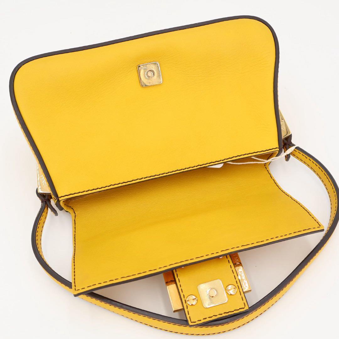 フェンディ Fendi マンマバケット ショルダーバッグ