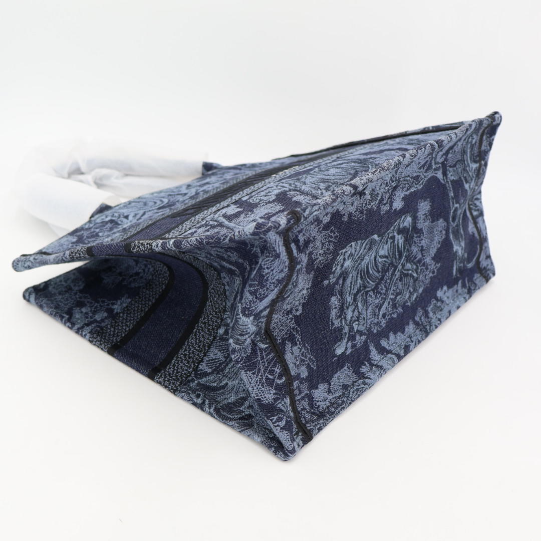 クリスチャンディオール Christian Dior TOILE DE JOUY ディオール ブック トート ミディアム M1296ZEBL バッグ 美品