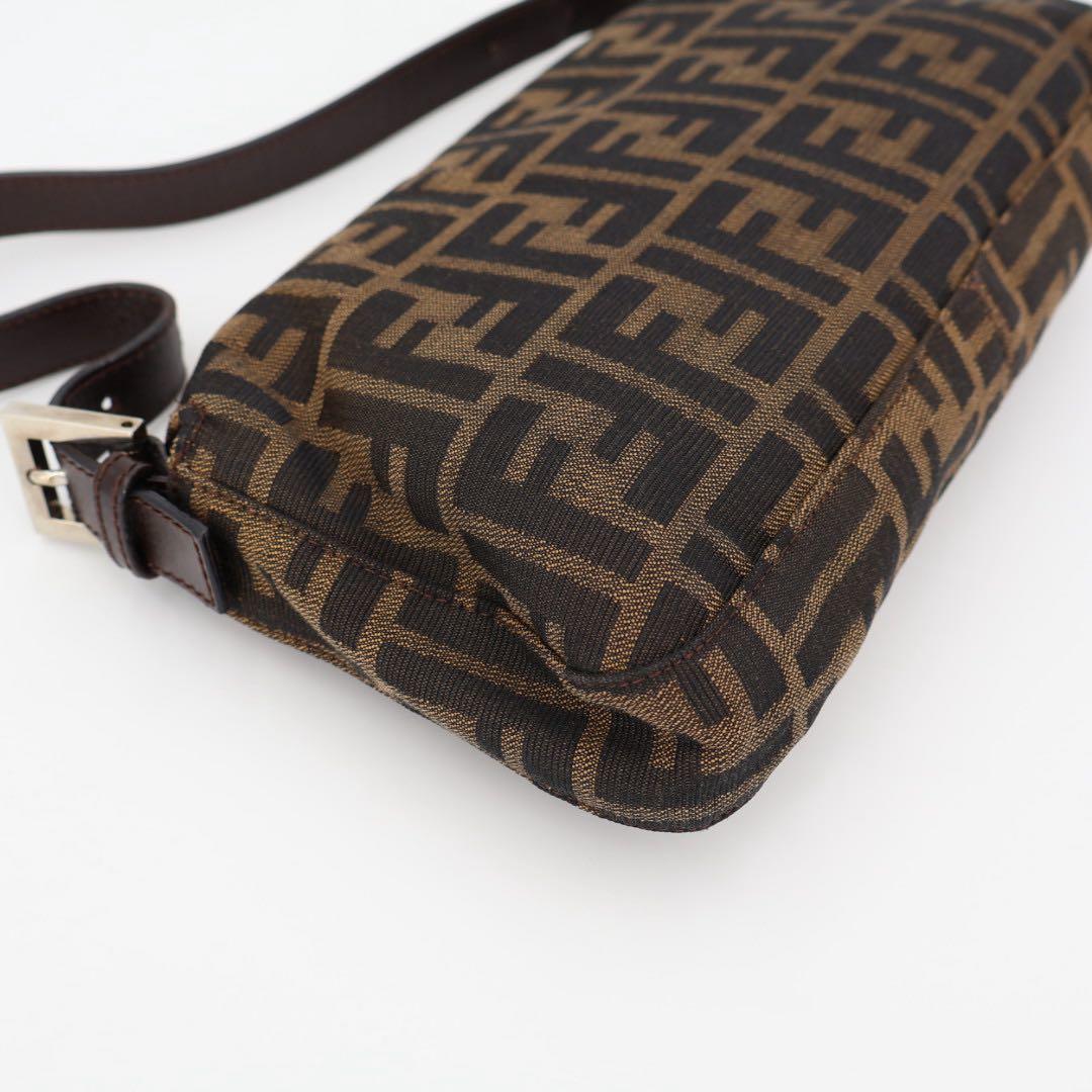 フェンディ Fendi マンマバケット ハンドバッグ