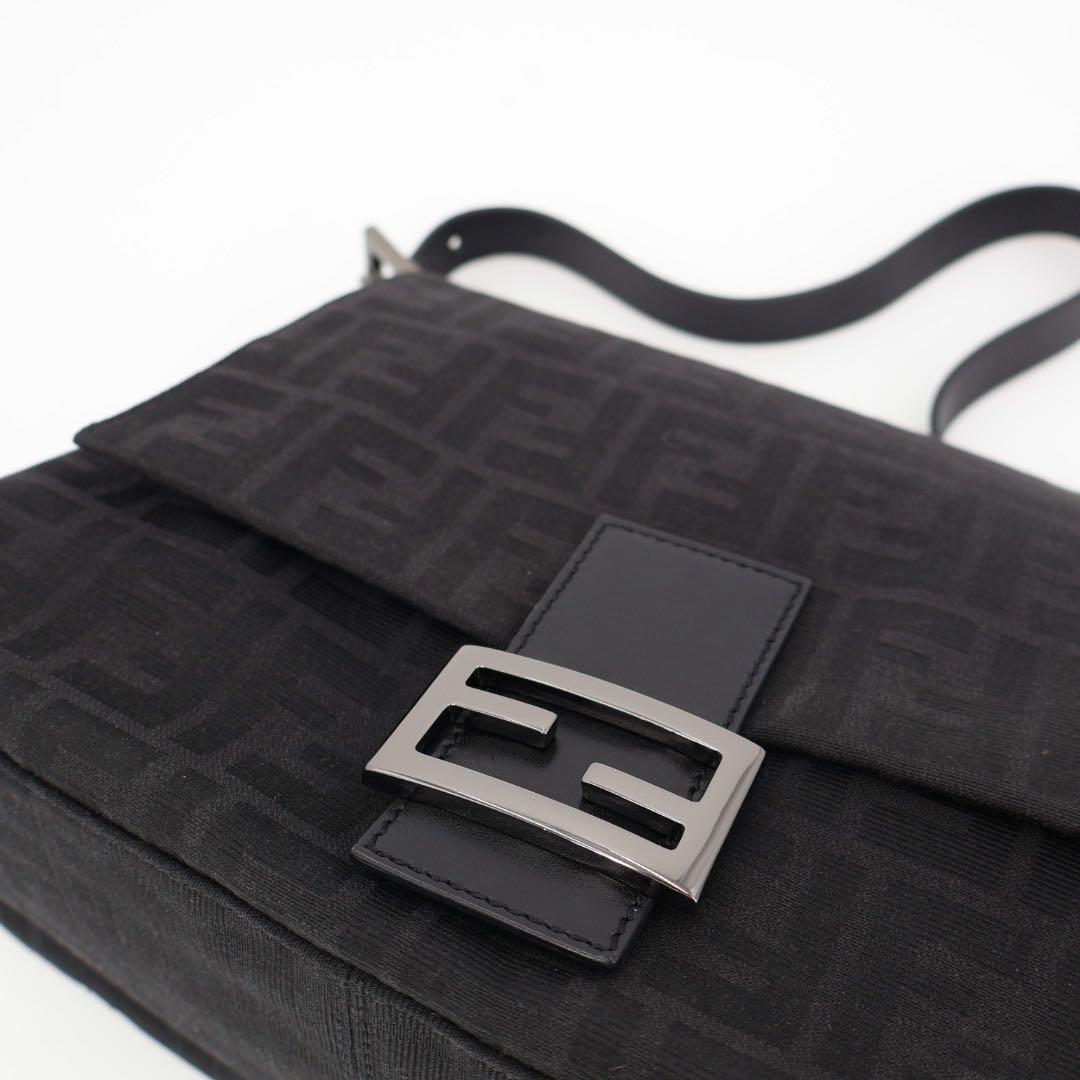 フェンディ Fendi ズッカ柄 ズッキーノ マンマバケット ナイロンキャンバス ワンショルダーバッグ ブラック系