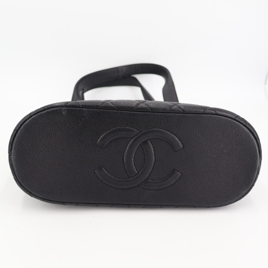 シャネル CHANEL マトラッセ キャビアスキン ショルダーバッグ