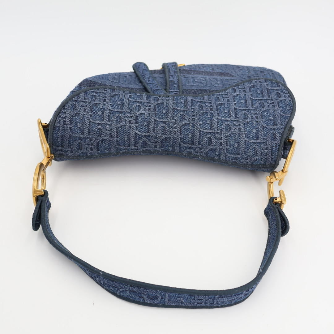 クリスチャンディオールChristian　Dior 01-RU-0095 オブリーク エンブロイダリー サドルバッグM デニム Dior ワンショルダーバッグ トロッター ハンドバッグ ブルー/ネイビー/紺 アンティークゴールド金具 ギフト