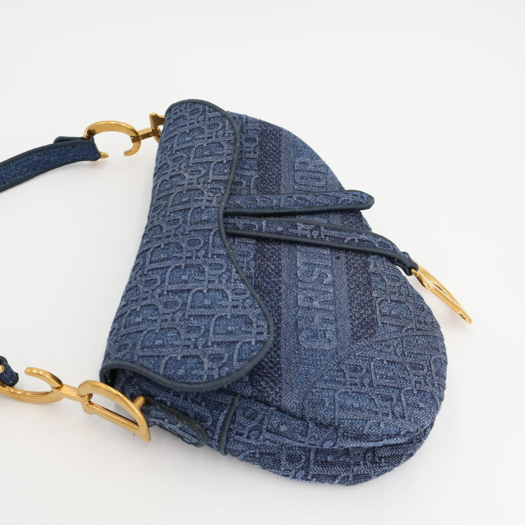 クリスチャンディオールChristian　Dior 01-RU-0095 オブリーク エンブロイダリー サドルバッグM デニム Dior ワンショルダーバッグ トロッター ハンドバッグ ブルー/ネイビー/紺 アンティークゴールド金具 ギフト