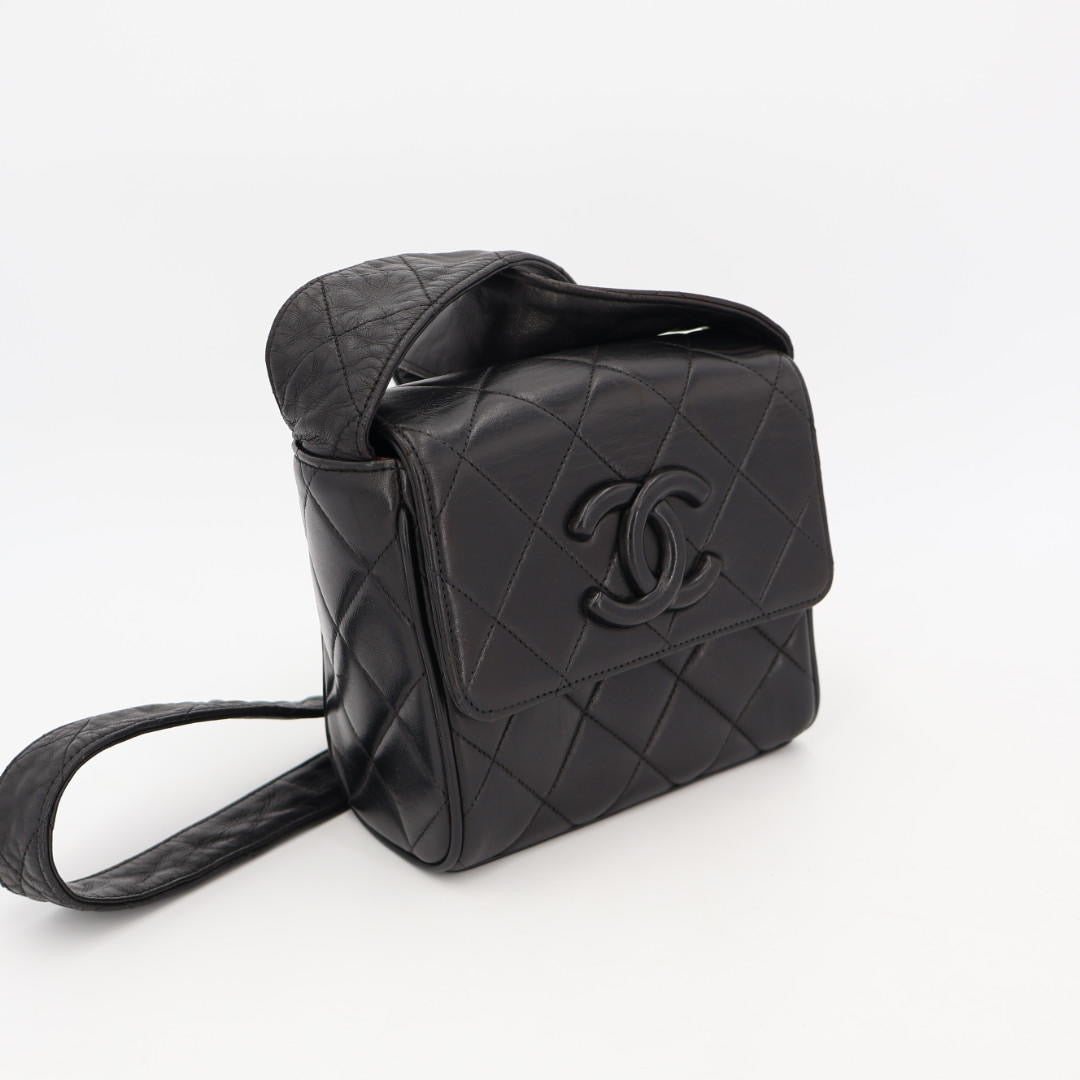 CHANEL マトラッセ ココマーク ショルダーバッグ レザー ブラック
